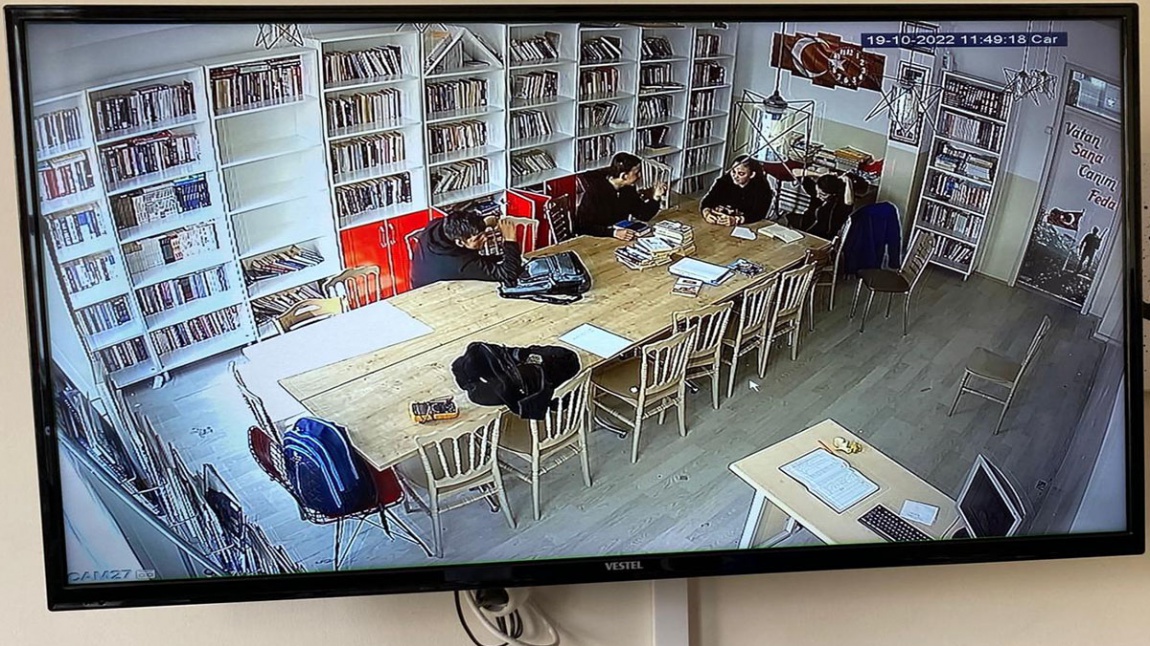 Okul Kütüphanesine Kamera Sistemi Kurulmu